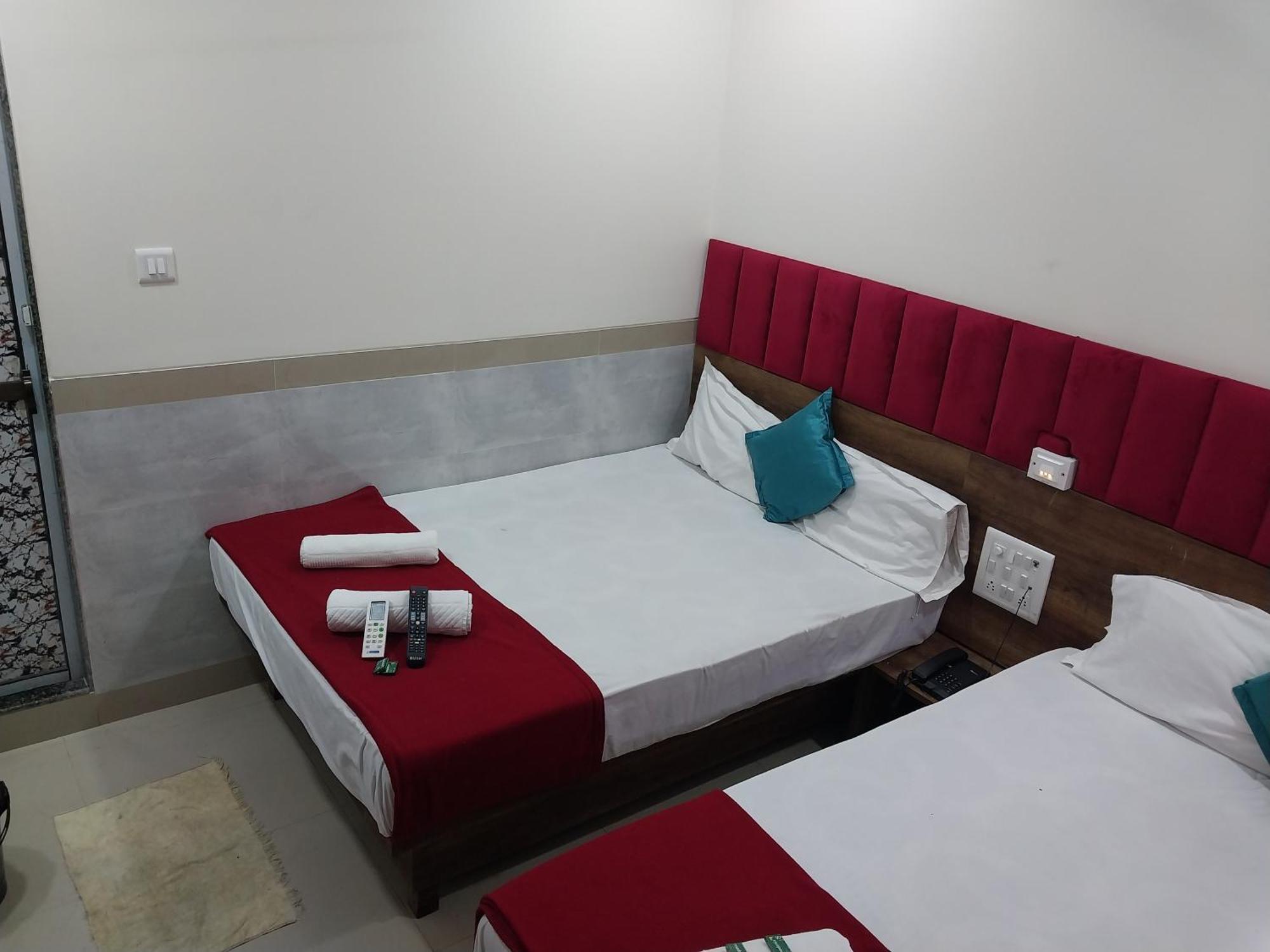 Hotel New Balaji Residency Bombay Exterior foto