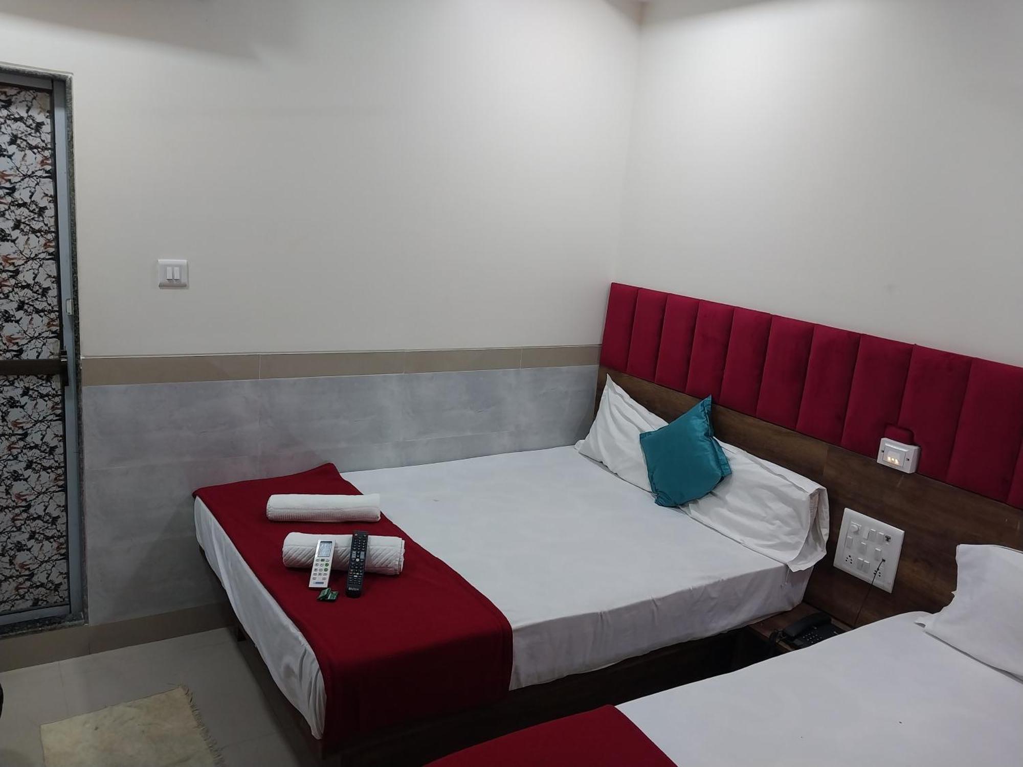 Hotel New Balaji Residency Bombay Exterior foto