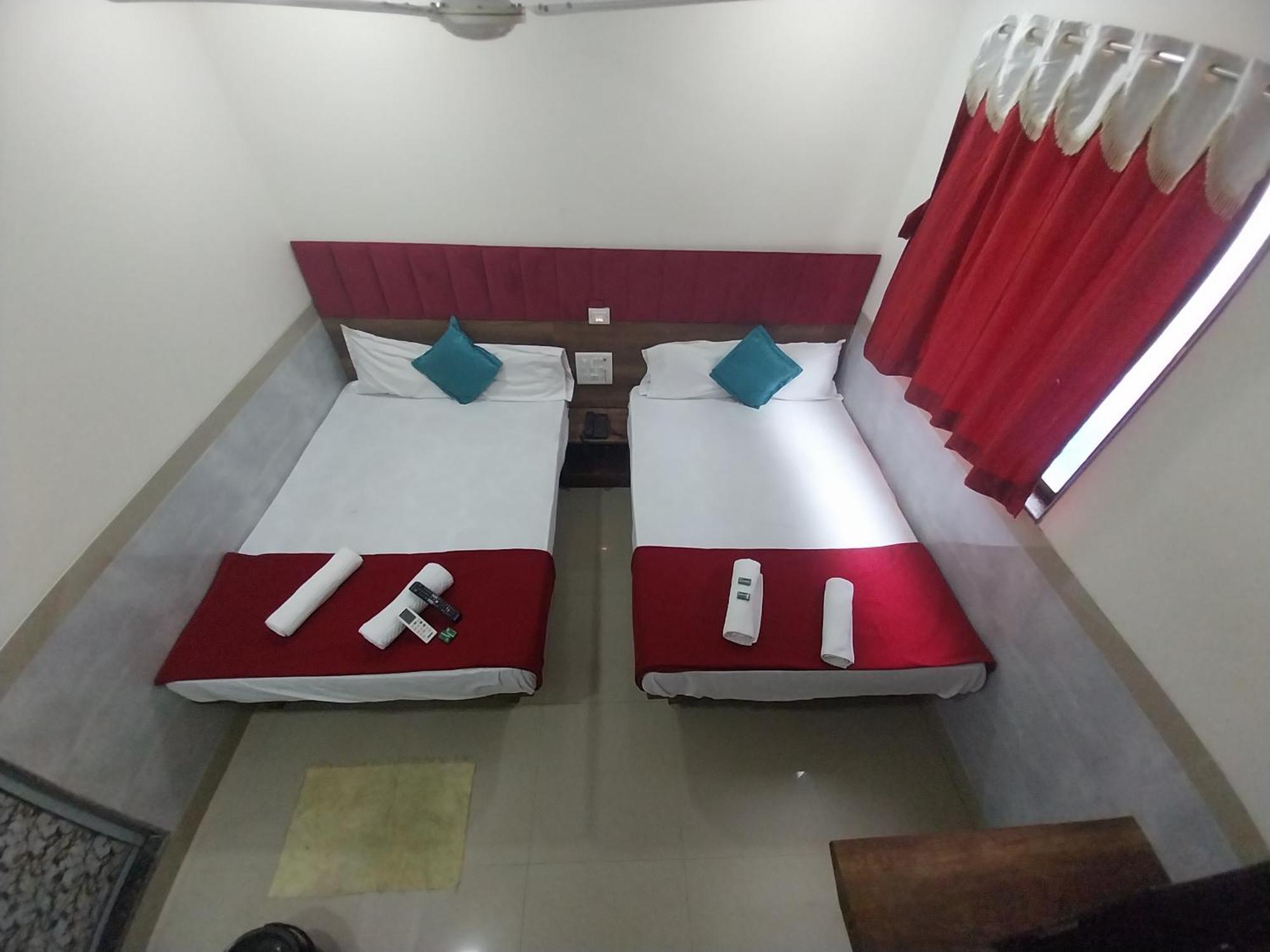 Hotel New Balaji Residency Bombay Exterior foto