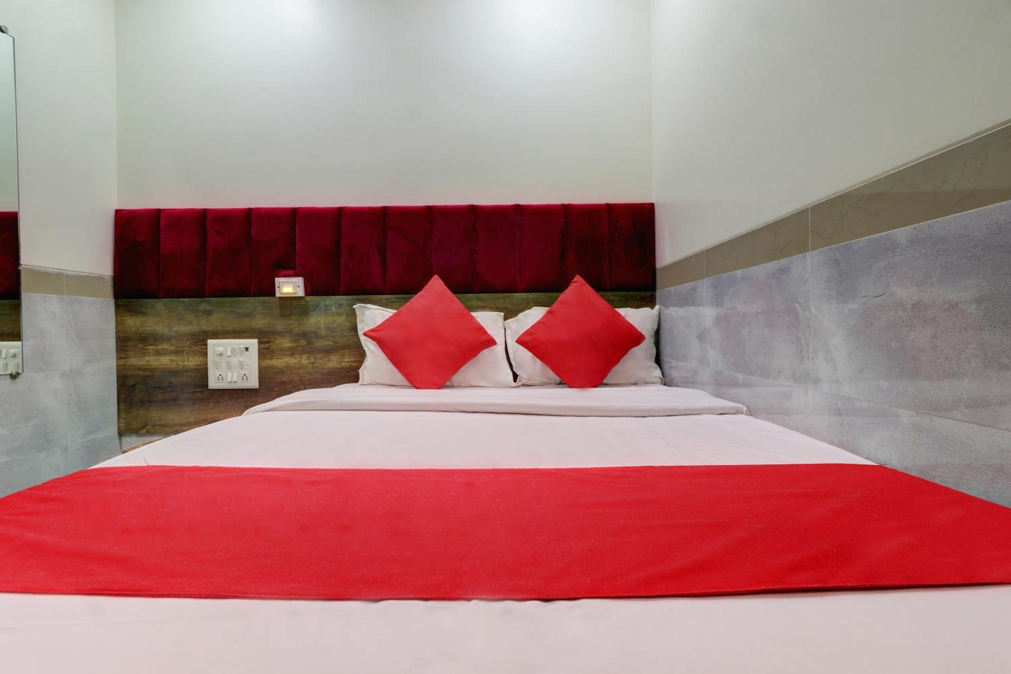 Hotel New Balaji Residency Bombay Exterior foto